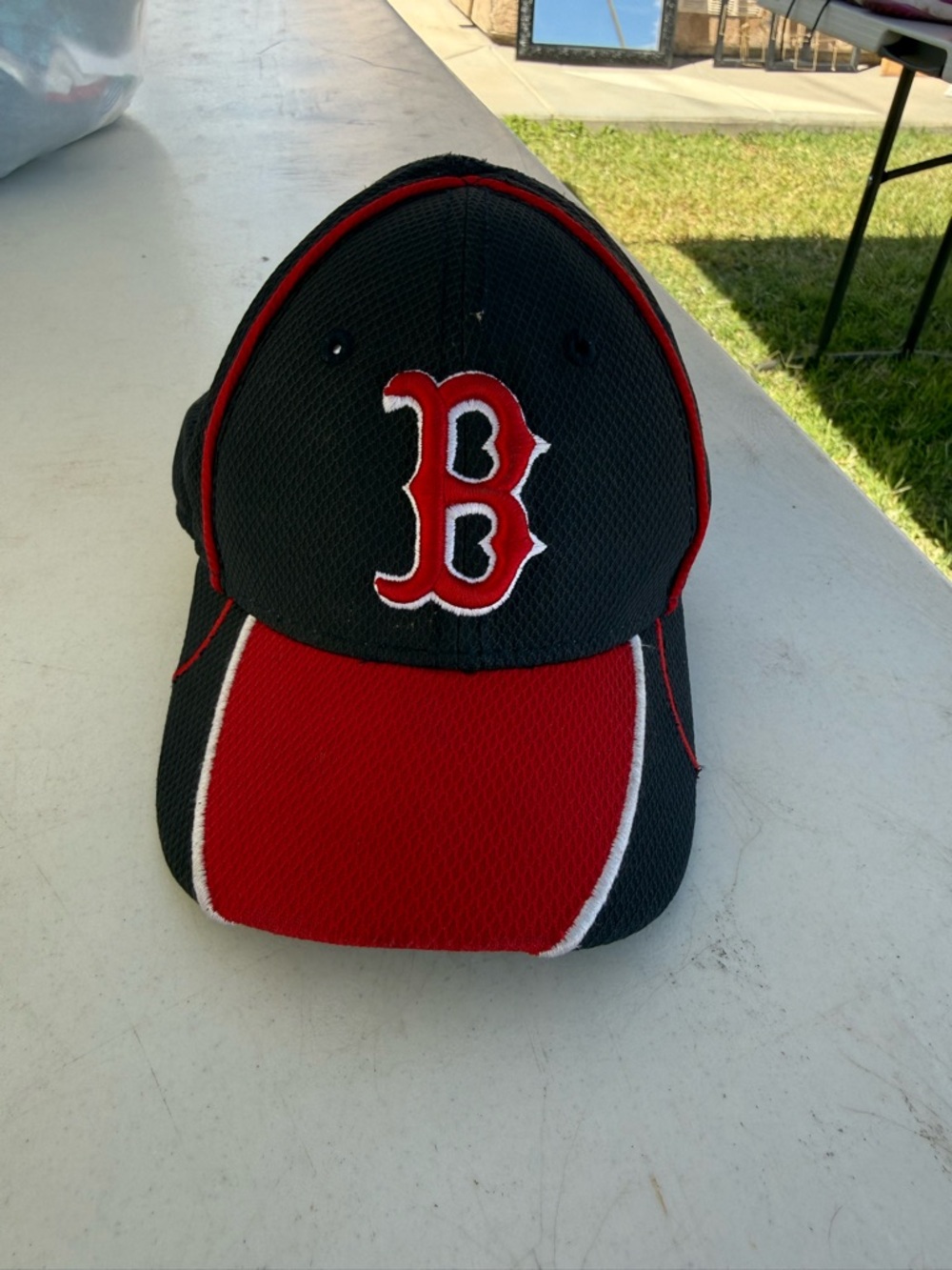 New Era Kids Boston Red 'B' Black and Red Baseball Cap